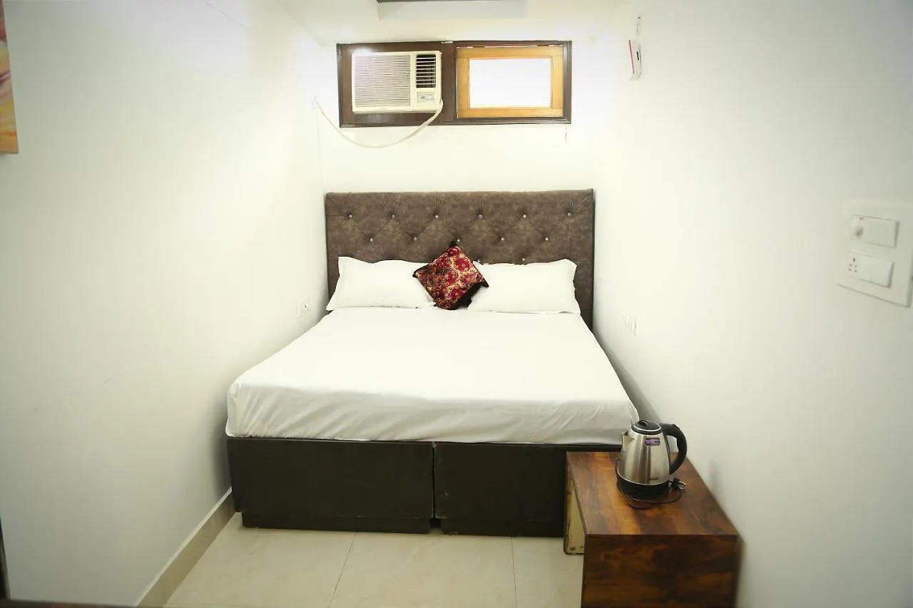 Shanti Residency New Delhi 0*,  India